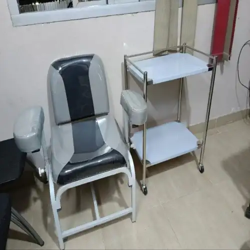 كرسي سحب عينة دم