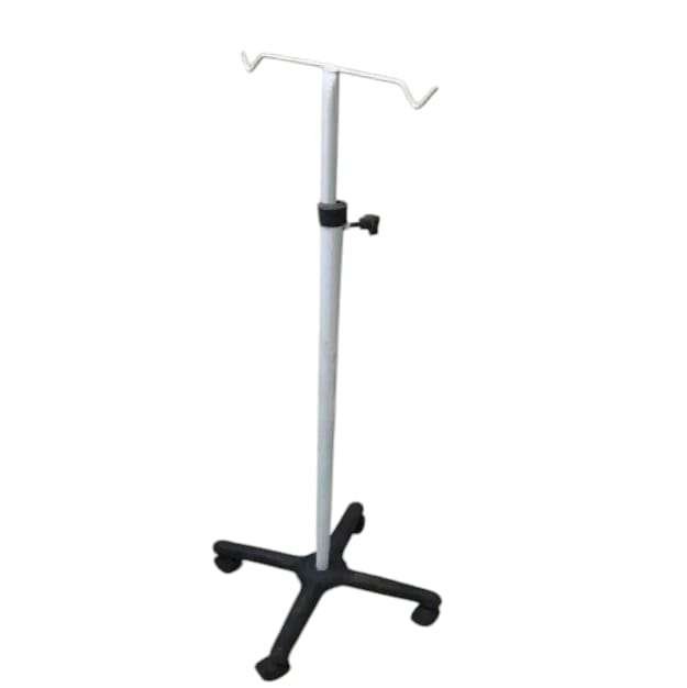 حامل محاليل بقاعدة بلاستيكية وبعجل